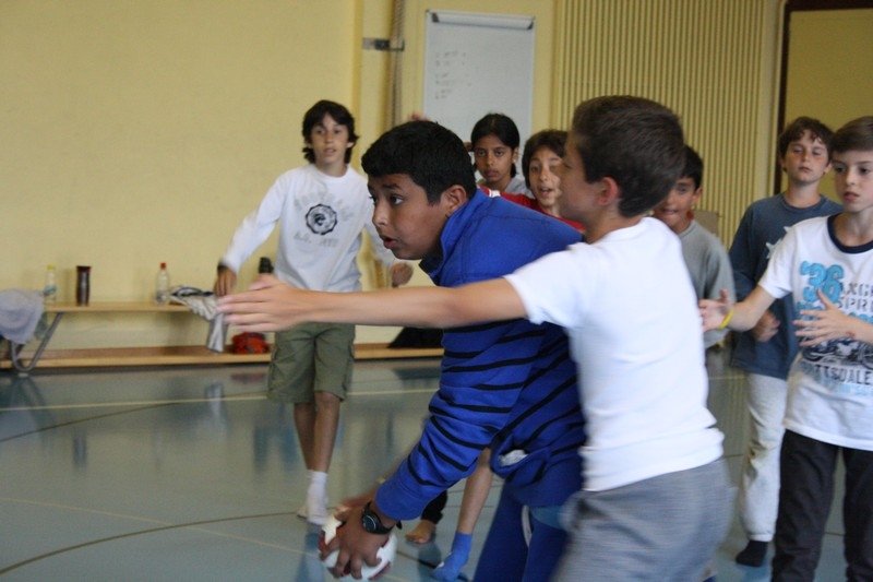 Village Camps International Summer Camp Leysin, Switzerland 2026-08-15 https://www.villagecamps.com/journals_admin/images/683-23-handball (94).jpg